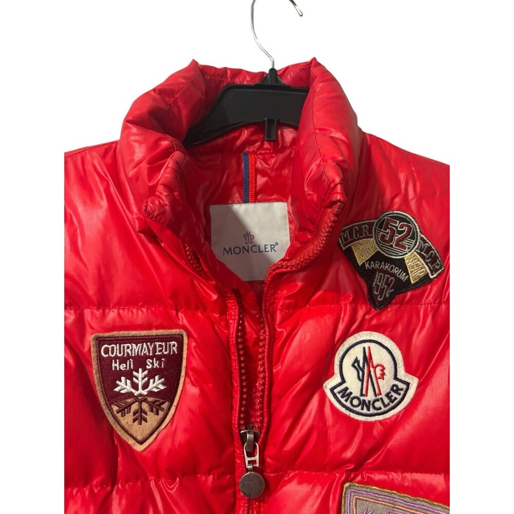 Moncler Red Down Puffer Vest Sz 1 Ski Patch Varsity M Appliqué Rare - Picture 3 of 15